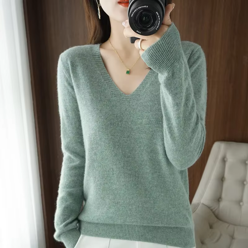 Pull femme 2025 automne hiver pulls tricotés col en v coupe ajustée chemise à bascule solide doux tricots