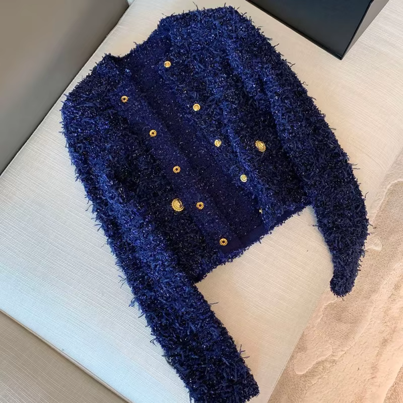 Haut de gamme boutons dorés pull court manteau femmes automne bureau dame gland mince tricot Cardigan