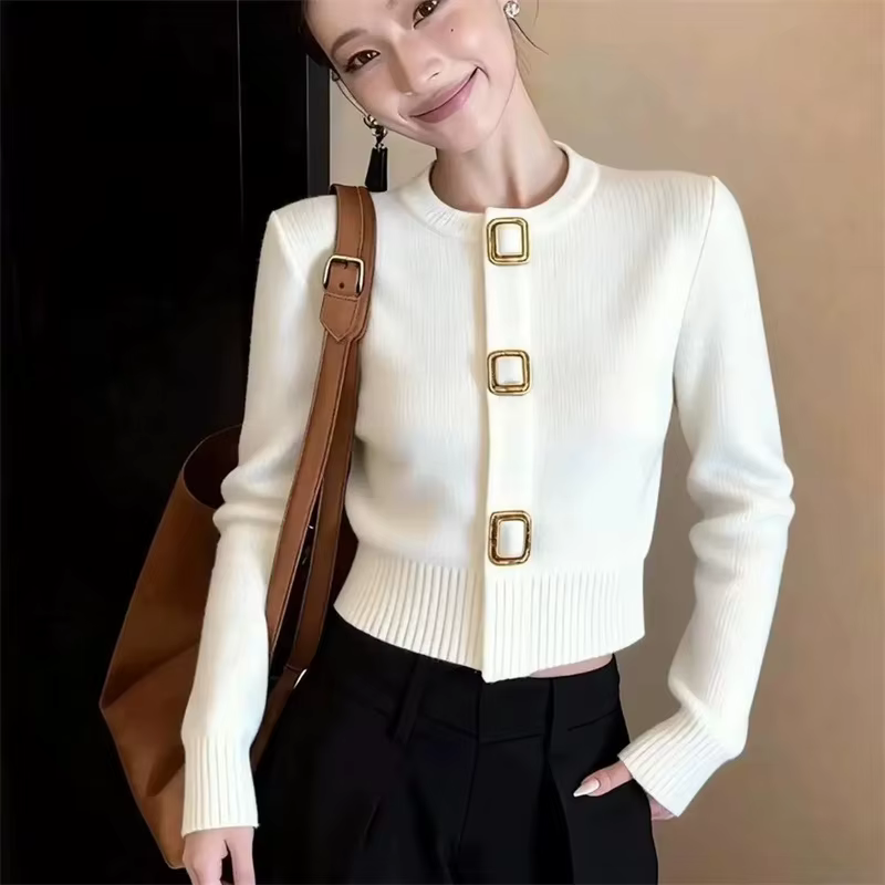Nouveau cardigan pour femme en tricot rouge, style manteau ample et élégant pour occasions spéciales et mode moderne